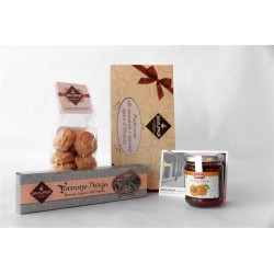 Gift Pack Divino - Classic Nougat from L'Aquila 200g, Amaretti Biscuits 200g, Apricot Extra Jam  220g - Dolci Aveja