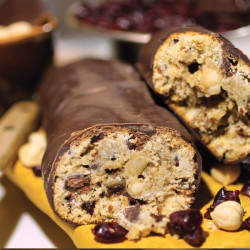  Tronchetto Mandorle Nocciole Uvetta - 500 gr - Dolci Aveja